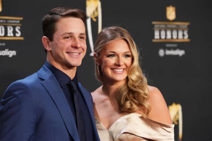 What Is Thomas Wlaschiha Relationship Status? Wife Or Girlfriend?