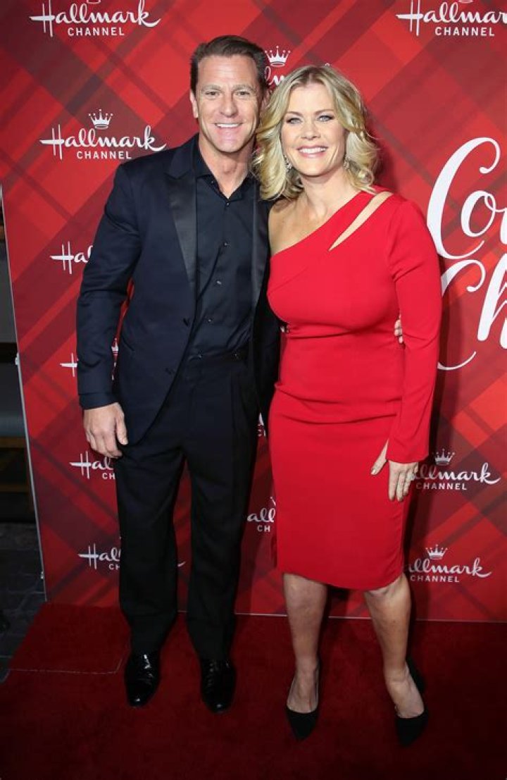 Who Is Lorie Campbell? Meet Paul Campbell Wife! Her Age, Height