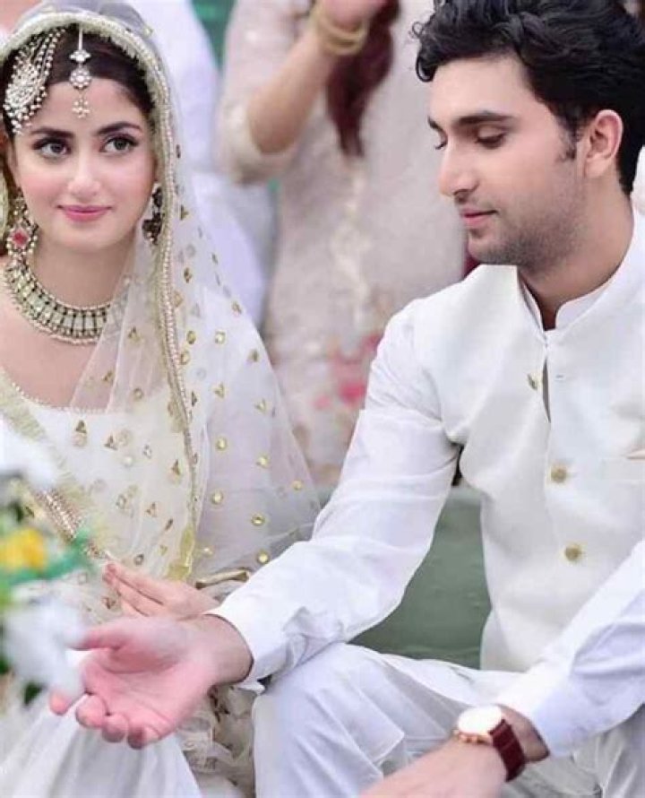 Who is Sajal Ali Sister? Saboor Aly Husband Name, Instagram, Height, Twitter