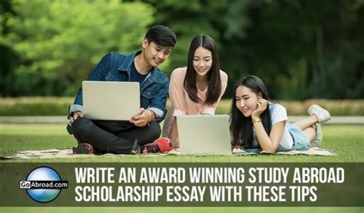 Winning Study Abroad Scholarship Essay Tips
